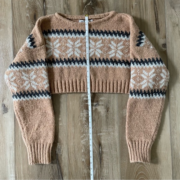 Urban Outfitters Cropped Fair Isle Sweater - Picture 8 of 15
